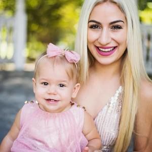 Meet your Posher, Dominique